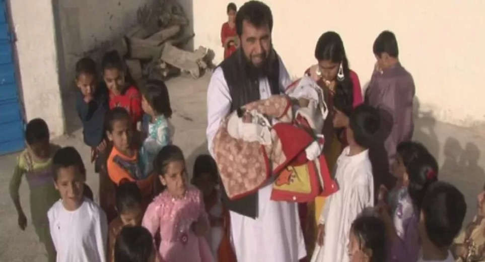 Viral News: This man of Pakistan became the father of 60th child